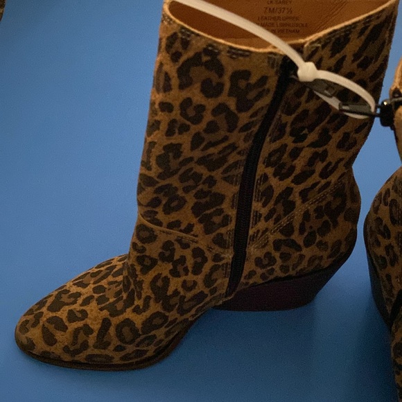 Lucky Brand Leather Leopard Booties with Side Zipper, Size 7M NEW - Picture 6 of 12